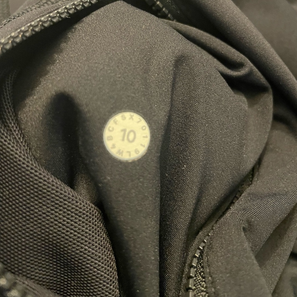 WOT Lululemon Define Jacket Zip up Size 10 black - Picture 4 of 7